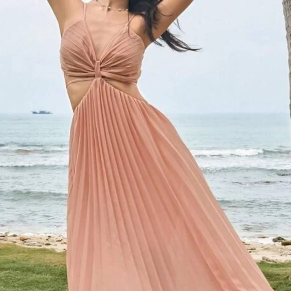 chinese dress ladies SHEIN VCAY Floral Print Ring Linked Cut Out Tie Back Maxi Dress, M1474547,  Brown, L : Buy Online at Best Price in KSA